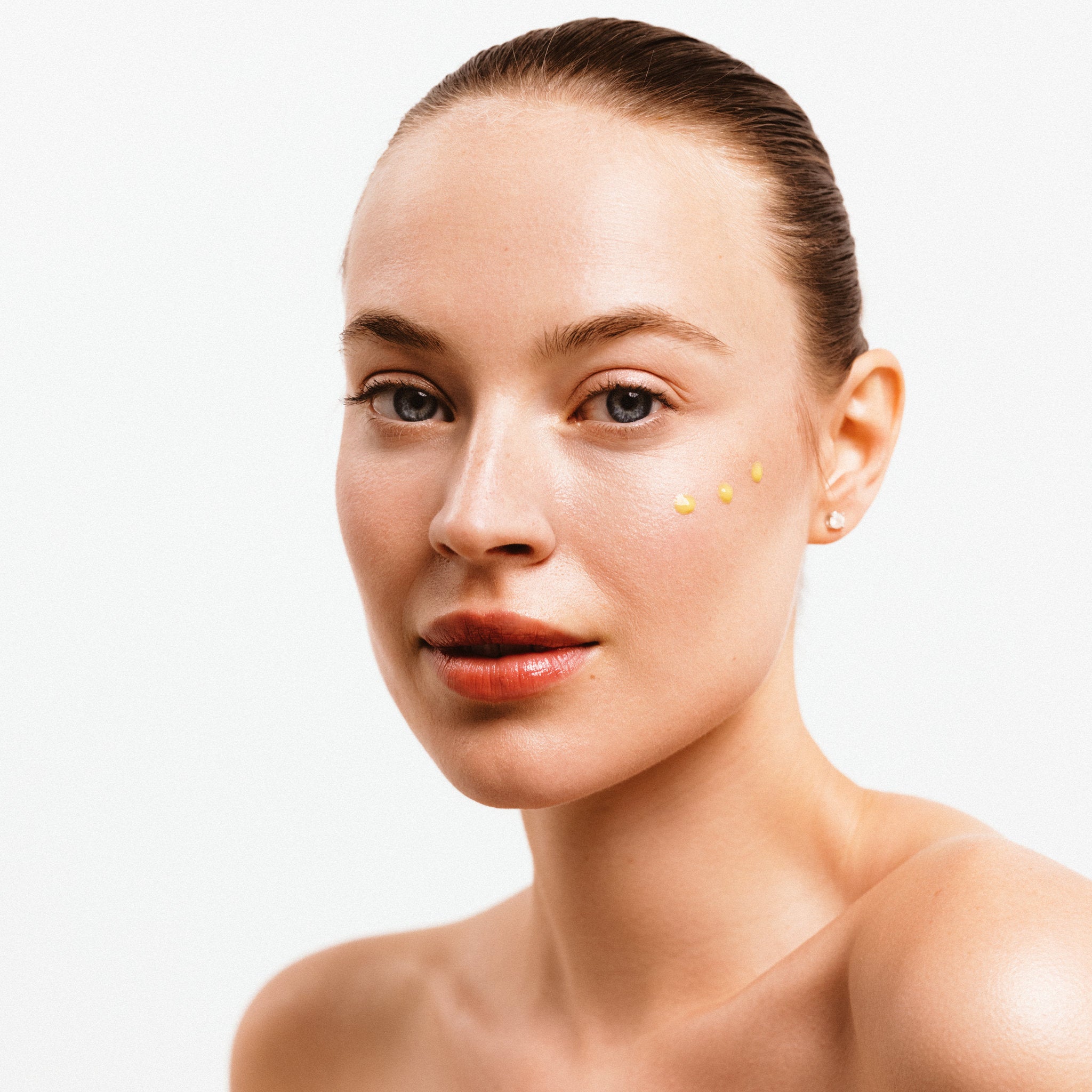 TeDerm RetinA Boost Application on Face